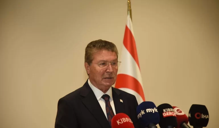 basbakan-ustel-bizim-gorusumuz-net-cozum-egemen-esit-iki-devletten-gecer.jpeg