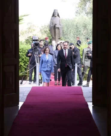 moldova-cumhurbaskani-guney-kibrista.jpg