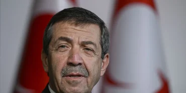 ertugruloglu-kibris-konusunda-izlenen-politikayi-elestirdi-kibris-turkune-zaman-ve-statu-kaybettiril.webp