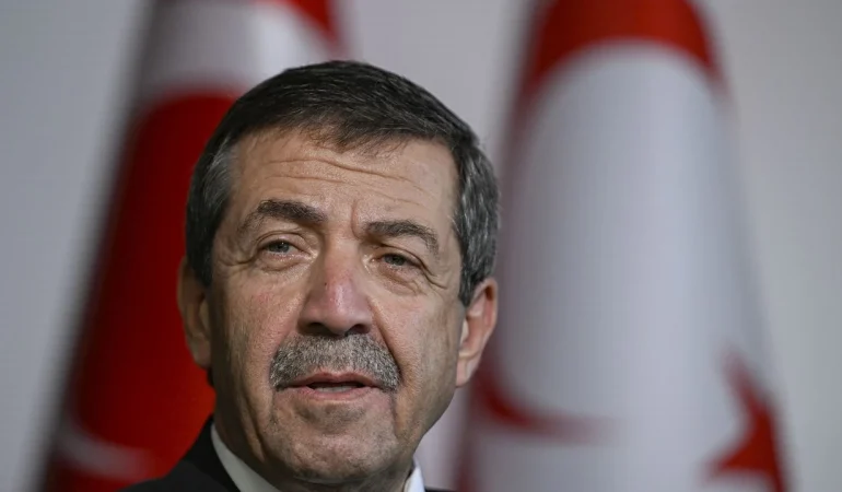 ertugruloglu-kibris-konusunda-izlenen-politikayi-elestirdi-kibris-turkune-zaman-ve-statu-kaybettiril.webp