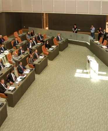 1765216292794meclis-genel-kurulu-toplandi-1-so.jpg