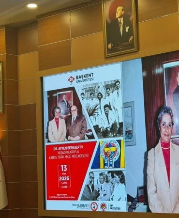 baskent-universitesinde-dr-ayten-berkalpin-yasadiklariyla-kibris-turk-milli-mucadelesi-konferansi-ya.webp