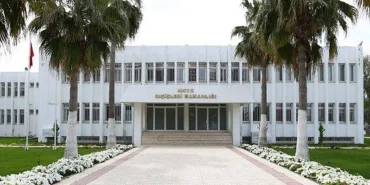 disisleri-bakanligi-guney-kibrista-kameraman-ali-ruhluele-yonelik-sergilenen-ayrimci-ve-keyfi-tutumu.webp