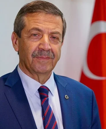 ertugruloglu-canakkale-turk-milletinin-asla-pes-etmeyeceginin-destanidir.jpg