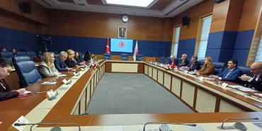 kktc-ile-turkiyenin-parlamentolar-arasi-dostluk-gruplari-ankarada-bir-araya-geldi.jpg