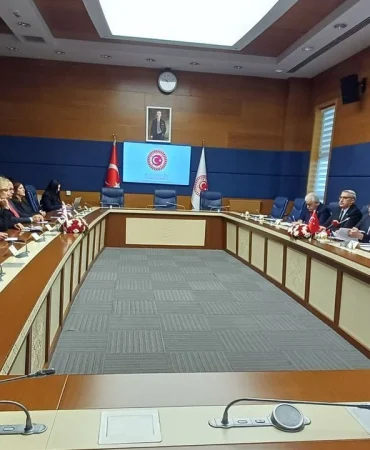 kktc-ile-turkiyenin-parlamentolar-arasi-dostluk-gruplari-ankarada-bir-araya-geldi.jpg
