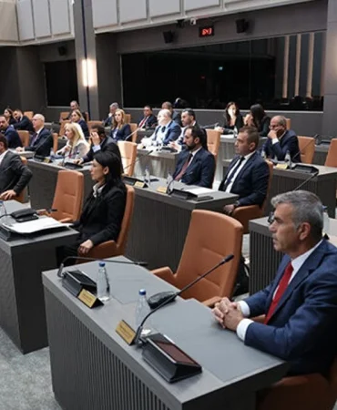 mecliste-guncel-konusmalar-yapiliyor.jpg