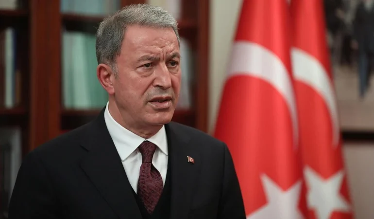 milli-savunma-bakani-hulusi-akar-1511271-2.jpg