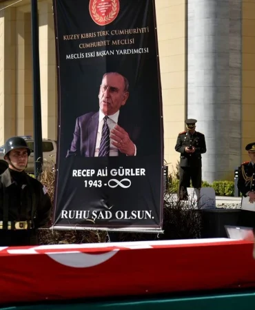 recep-ali-gurler-son-yolculuguna-ugurlaniyorgurler-icin-cumhuriyet-meclisinde-toren-duzenlendi.jpg