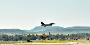 turkiyenin-kktcye-gonderdigi-f-16lar-ercana-ulasti.jpeg