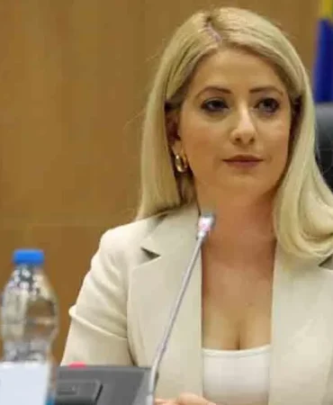 v2annitadimitriu-1679474259.webp.webp