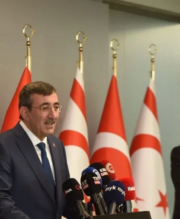 yilmaz-rum-yonetiminin-askeri-uslerde-ucuncu-ulkelere-ayricalik-tanimasi-adadaki-herkes-icin-risk.jp_.webp