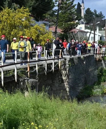 177539284718623orkide-yuruyusu-gerceklesti-1-050426.jpg