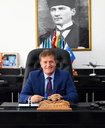 arikli-hukumetten-cekilmeyi-degerlendirdik-ama-vazgectik.jpg