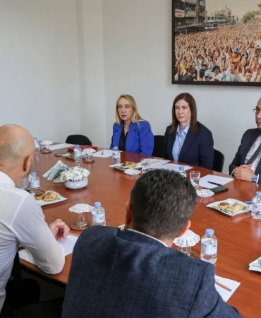 ctp-kibris-turk-otelciler-birligi-heyetini-kabul-etti.jpg