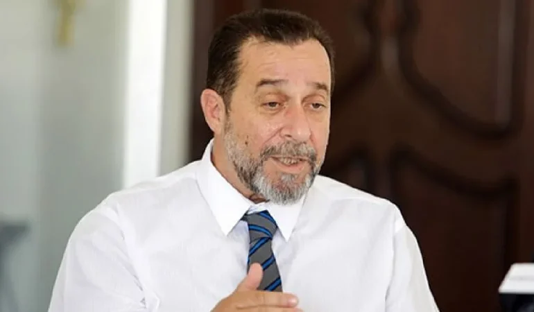 denktas-1.jpg
