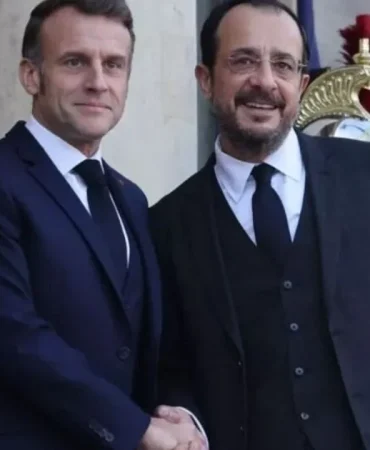 hristodulidis-dun-macronla-bir-araya-geldi.jpg