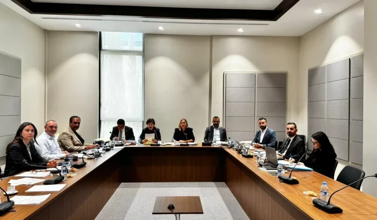 hukuk-siyasi-isler-disiliskiler-ve-savunma-komitesi-toplandi.jpeg
