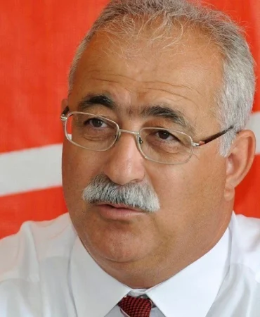 izcan-ozgurluk-baris-ve-demokrasi-olmadan-emegin-kazanimlari-korunamaz.jpg