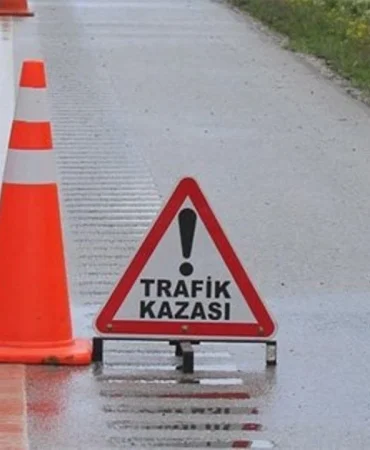 pamuklu-kumyali-yolundaki-trafik-kazasinda-bir-kisi-hayatini-kaybetti-dort-kisi-yaralandi.jpeg