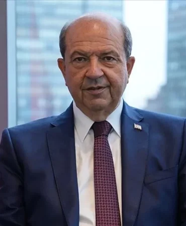 tatar-guney-kibrista-gerceklestirilen-bayrak-yakma-olaylarini-kinadi.jpg