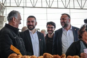 tdp-gazimagusada-acik-pazarda-esnaf-ve-vatandaslarla-bulustu.jpg