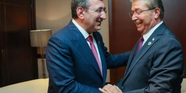 basbakan-ustel-ankaradaustel-tc-cumhurbaskani-yardimcisi-yilmaz-ile-bir-araya-geldi.jpg