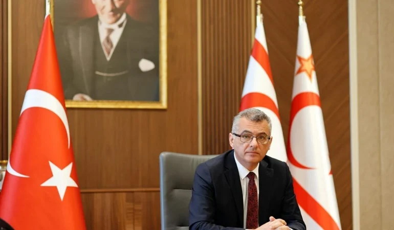 cumhurbaskani-erhurman-gencler-elde-ettikleri-basarilarla-halkin-yeni-olcu-ve-olcutlerini-belirliyor.webp