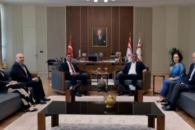 erhurman-turk-yunan-forumunun-kibrisli-turk-uyelerini-kabul-etti.jpg