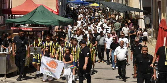 1780836739649lefke-ceviz-festivali-basladi-5-so.jpg