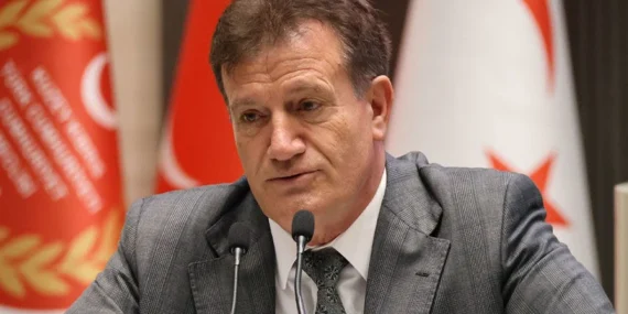 Arıklı: Milli davalarda zikzaklar olmaz – Gündem Kıbrıs Gazetesi