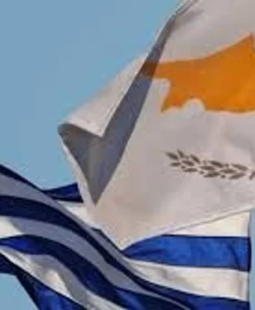 kibris-sorunundaki-hareketlilik-rum-ve-yunan-hukumetlerini-sinirlendirdi.jpg